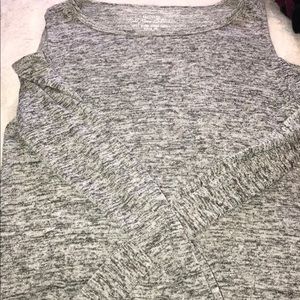 Hollister women’s must haves collection shirt